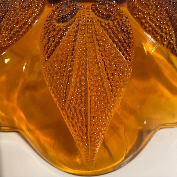 Vintage Anchor Hocking Beaded Leaf Design Amber Glass Bowl - Picture 5 of 8